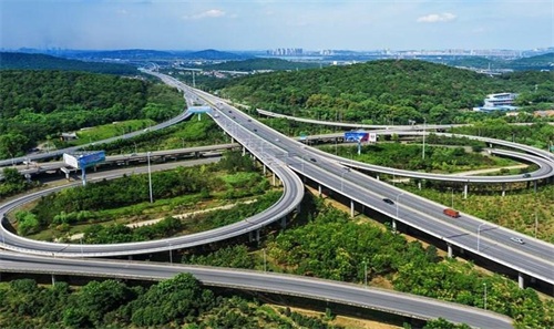 蕲春钢筋套筒应用于高速公路